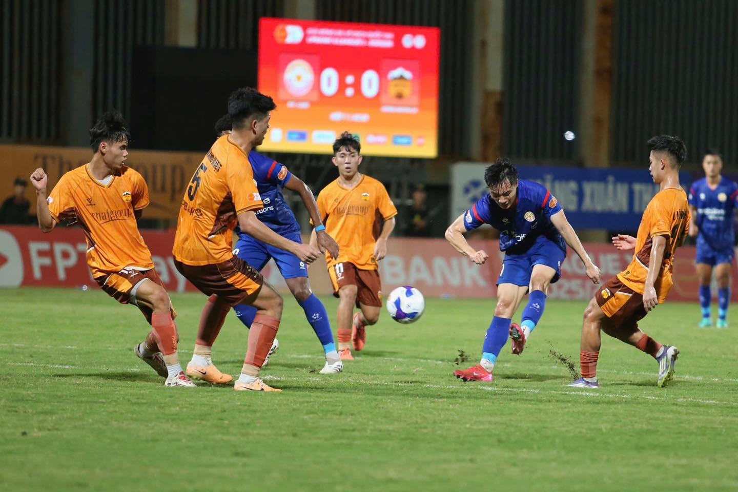 Khởi Đầu Khó Khăn Của HAGL Tại V-League 2025/26: Những Thách Thức Chưa Từng Có