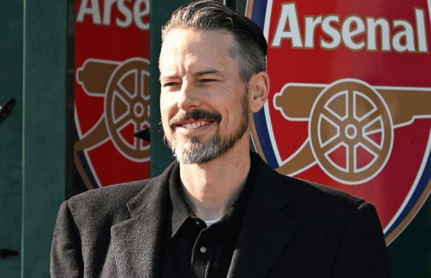 Arsenal tính toán chi tiêu cho tương lai