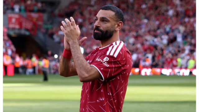 Liverpool Đối Mặt Với Thách Thức Sau Khi Mất Salah: Ai Sẽ Là Người Kế Vị?