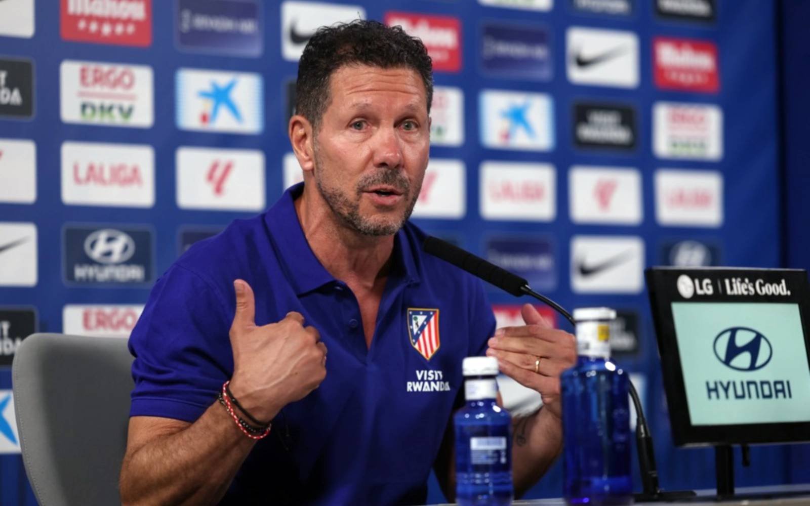 Simeone công bố phương án nhân sự và nỗi lo trước chuyến làm khách ở Anfield